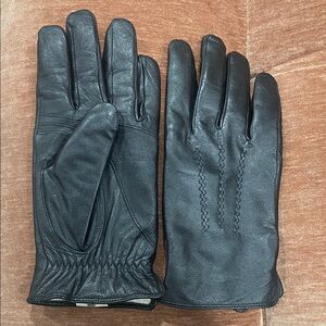 Elegant Black Leather Men's Gloves